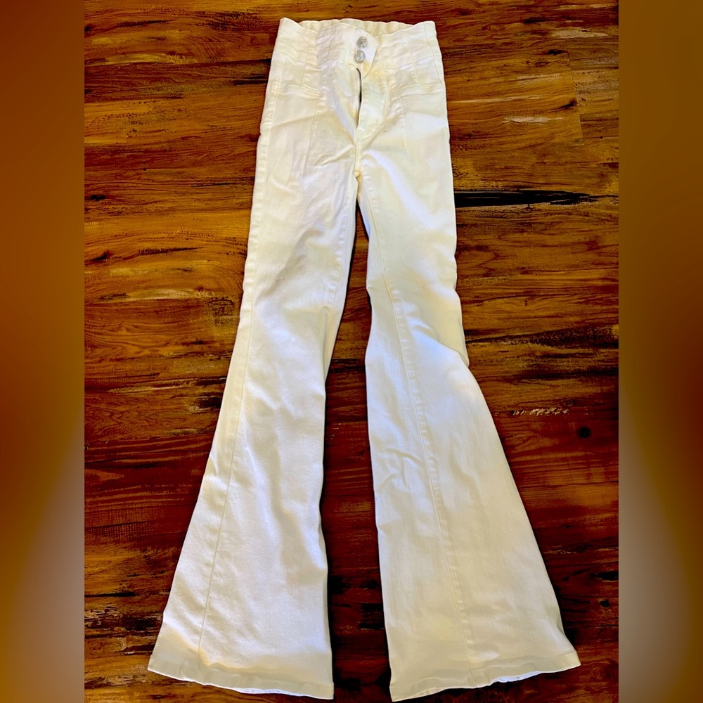 We The Free wide leg white jeans size 25